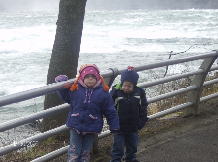 Ashleigh and Nicholas, Niagara Falls, NY
