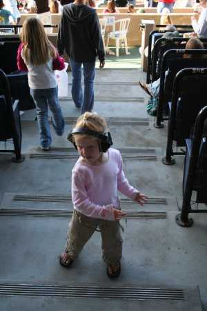 4 yr old Mandy getting her groove on at SWC 2006