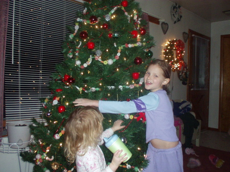 angel and kaylynn tree huggin party