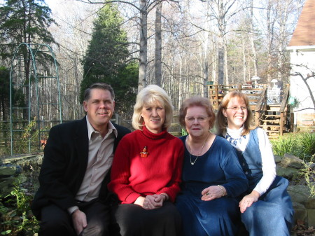 Mark, Jola, Dianne and Mom