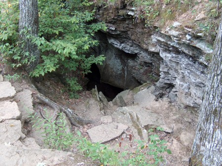 Cave at Devil's Den State Park