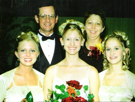 Wedding photograph of Paul and Karen Dexter's family