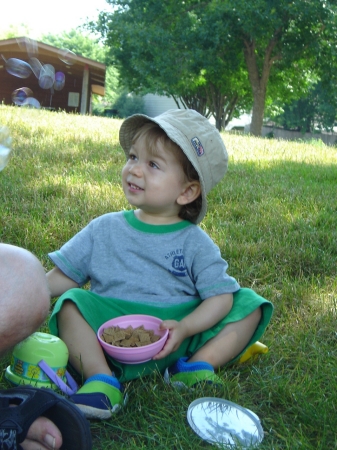Bubbles and a snack at the park on Prarieview in WDM