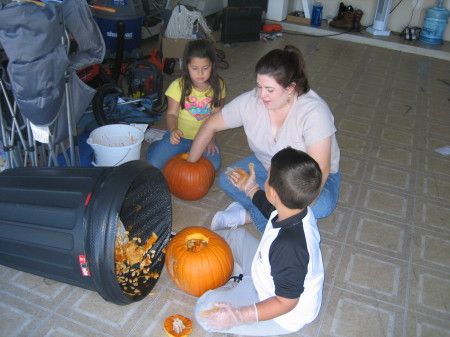 Carving pumpkins - October 2006