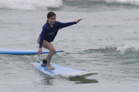 Tracy Surffing Wakiki 2006