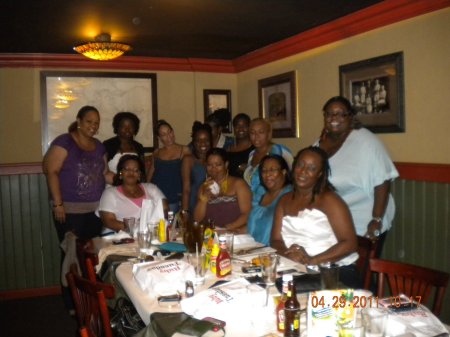 Class of 1986 at dinner in 2011.