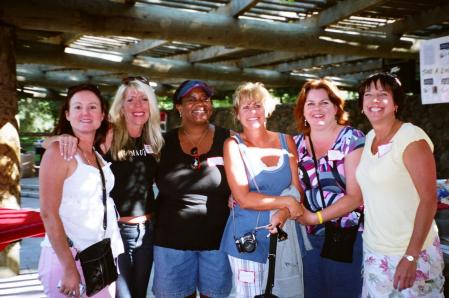 Renee, Clare, Renita, Roxanne, Tammy & Julie