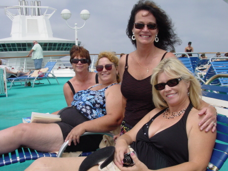 75 grad girls cruise