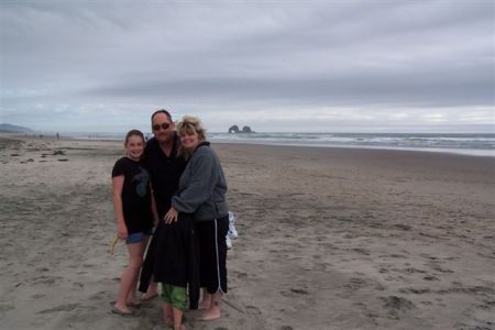 Jim, Halee, Courtney (with her back turned) and me at Oregon Coast