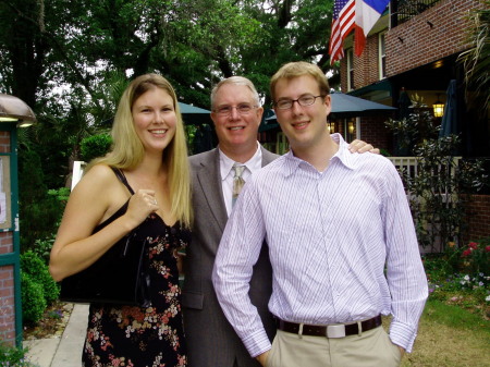 DAD WITH SMALL CHILDREN