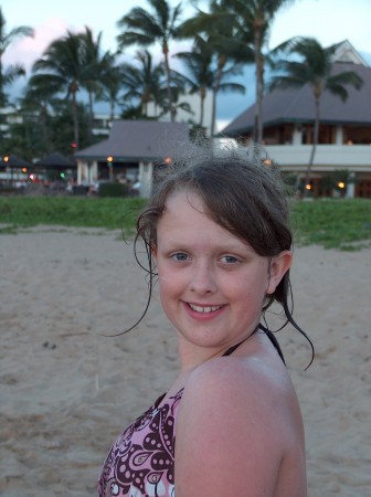 Kelsey on Ka'anapalli Beach