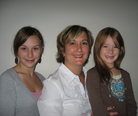 Danielle (my oldest), Me and Sydney (my middle daughter)