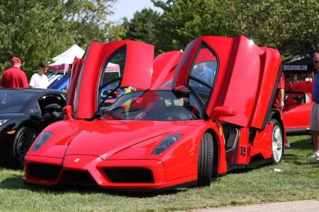 The Money Cars - Ferrari and Lotus