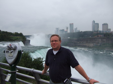 Larry at Niagara Falls
