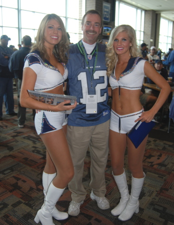 Shawn with 2 Seattle Sea Gals