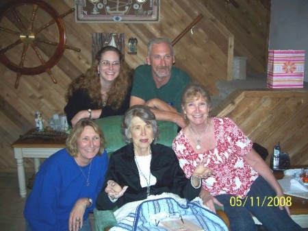 Me, Wes, Sharon, Mom & Pattie