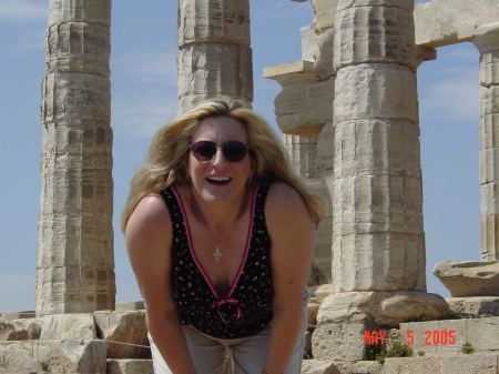 Playing around at the Temple of Poseidon...