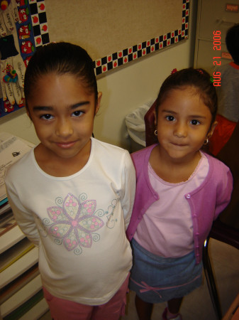 Destiny and Jade's First Day of School!!