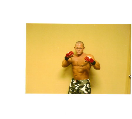 Darrell MMA Fighter/UFC  (not bad!!!)