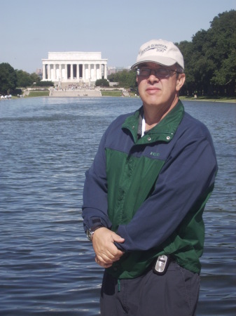 Reflecting pond in DC. Lincoln Memorial in background