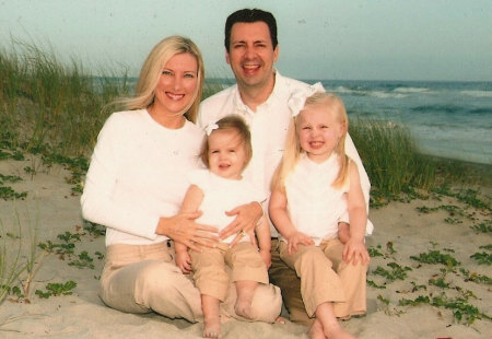 Family Photo on the Beach (12/2007)