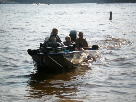 Girls on boat ride around Gantt Lake