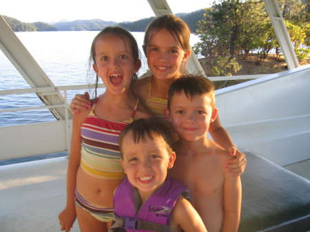Kids at Lake Shasta