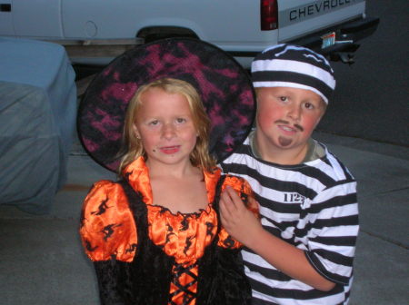 Halloween 2006 Joey & Halle