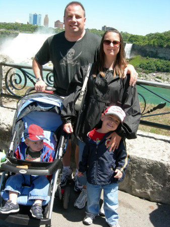 Family in Niagara Falls