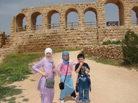 Kids in Jerash