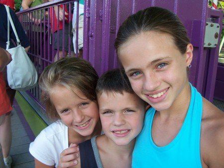 Kids at Cedar Point July 08