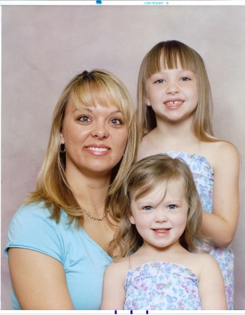 2007 - My Daughter, Tawnie and granddaughters  Karlee (6) and Sydney (3)