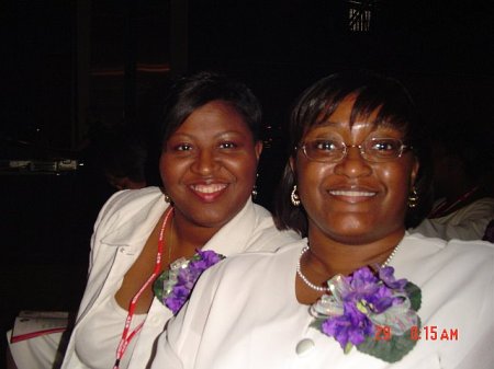 Sena and St. Louis Friend, Katrina, at Delta Nat'l convention in Philadelphia 2006