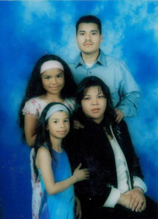 Mi Familia 2004