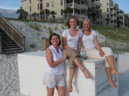 Joyce, Lisa and friend Kelly, Miramar Beach 2007