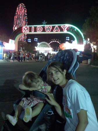 Meryl & Breanna at the State Fair 2007