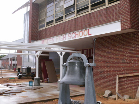 The old bell.......MHS '07