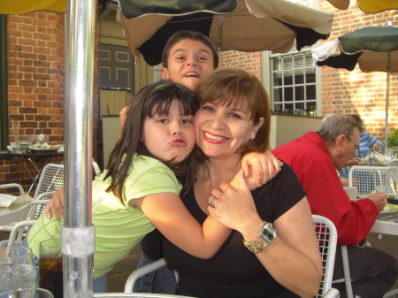 5/08 - Derek, Dayna and I in Williamsburg, VA