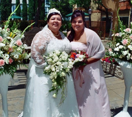 Me and My Sister/Maid of Honor Lori (89 Grad of EHS)