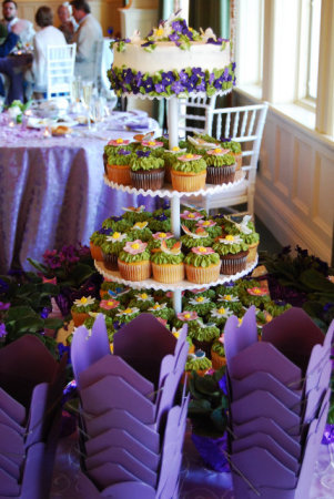 cupcake wedding cake
