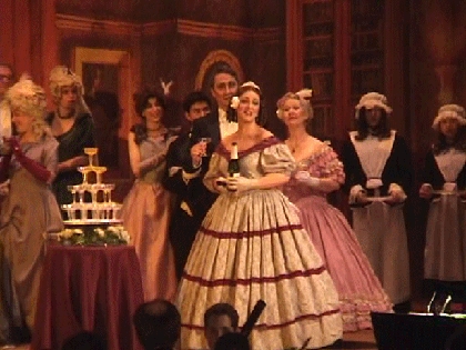 La Traviata, Act I