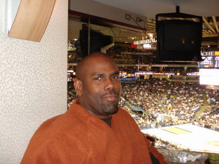 Golden State Warriors game...Luxury Suite of course!