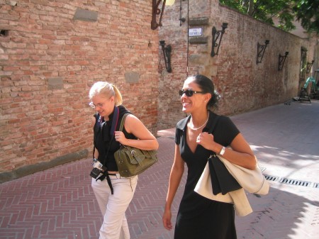 keira & missey in certaldo