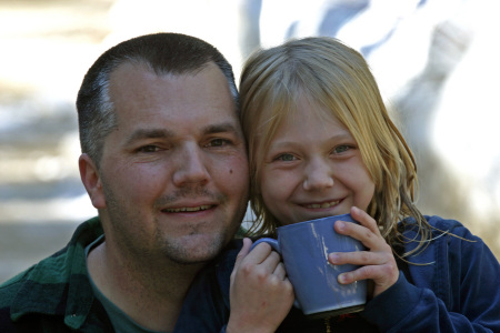 Jan 2008 Drinking cocoa in Yosemite with Kyra (8)