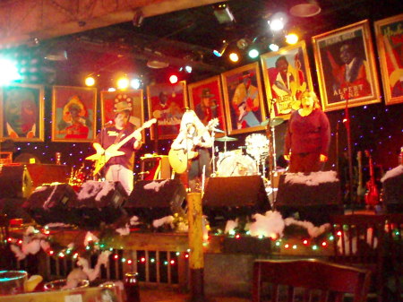 Famous Daves, Uptown Mpls. Dec. 2005