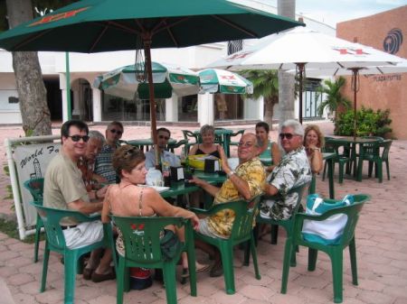 Diamondhead Crew in Cancun