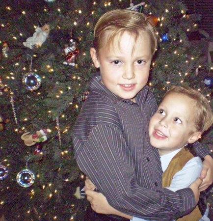 boys 2007 christmas_edited