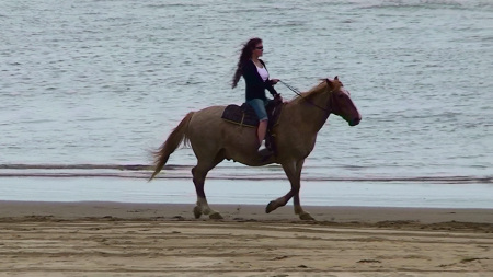 Me riding Dudley Cannon Beach August 2007