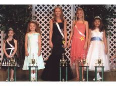 Emma wins Tiny Miss Bess. City