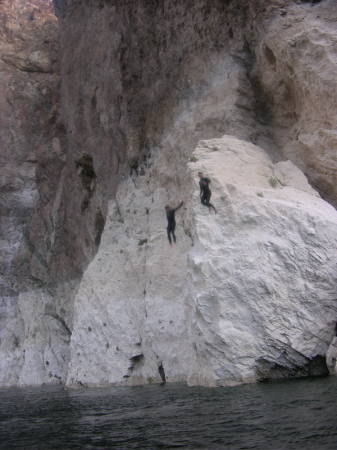 cliff jumping in the narrows of Black Canyon.... about 60 feet!